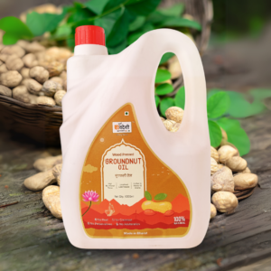 Wooden Cold Pressed Groundnut Oil 1 Liter | Peanut Oil | Lakdi Ghani | Pure, Unrefined & Chemical-Free Cooking Oil | Poorn Swadeshi - Image 2